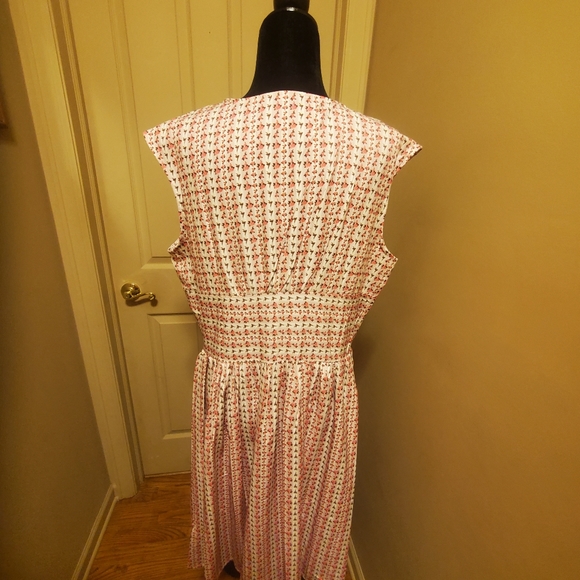 DRESS - Picture 3 of 3